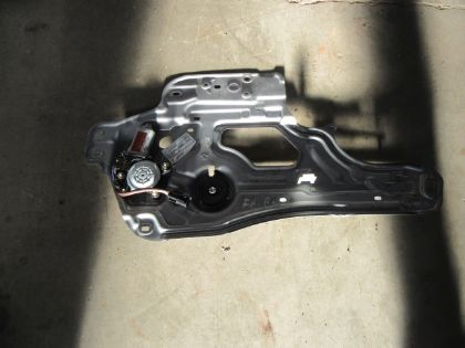 Bild von FENSTERHEBER ELEKTRISCH RECHTS VORNE, SANTA FE 2,0 CRDI 2WD