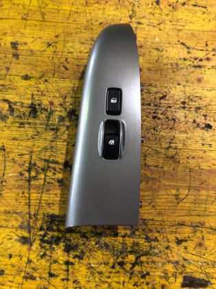 Bild von SCHALTER FENSTERHEBER RECHTS VORNE, KIA CARNIVAL (VQ)