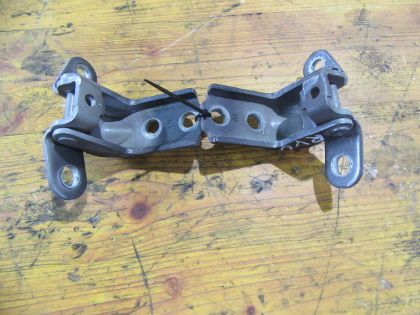 Picture of SET TÜRSCHARNIERE RECHTS VORNE, KIA SORENTO (XM) 2,2 CRDi 4WD