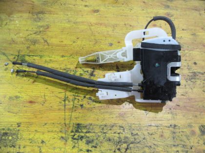 Picture of VERRIEGELUNG RECHTS VORNE, HYUNDAI ix35 (TUCSON 11) 4WD