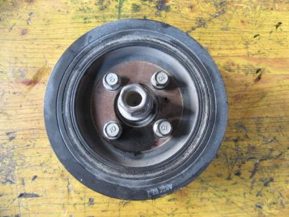 Picture of RIEMENSCHEIBE SCHWINGUNGSDÄMPFER KURBELWELLE, KIA CARENS II 2,0 CRDi