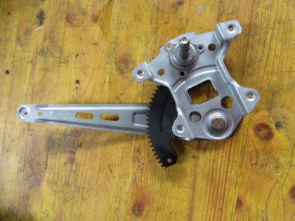 Picture of FENSTER REGLER MANUELL LINKS HINTEN, HYUNDAI GETZ 1,5 CRDi