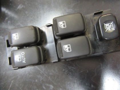 Picture of HAUPT SCHALTER ELEKTRISCHER FENSTERHEBER LINKS,VORNE, GETZ 1.3 GLS