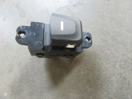 Bild von SCHALTER FENSTERHEBER RECHTS VORNE, VELOSTER 11