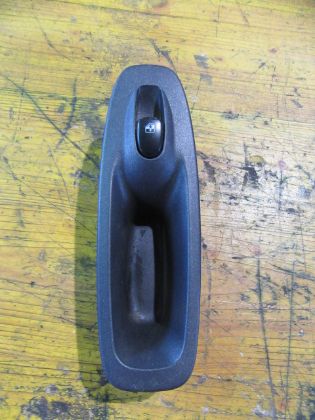 Picture of SCHALTER FENSTERHEBER RECHTS VORNE, HYUNDAI ACCENT 1,3