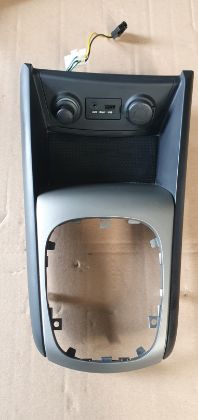 Bild von VERKLEIDUNG MITTELKONSOLE inkl. ZIGARETTENANZÜNDER AUX USB iPOD ANSCHLUSS, HYUNDAI i30 (FD)