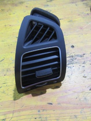 Picture of LUFTDÜSE AUSSEN LINKS, KIA SORENTO (XM) 2,2 CRDi 4WD