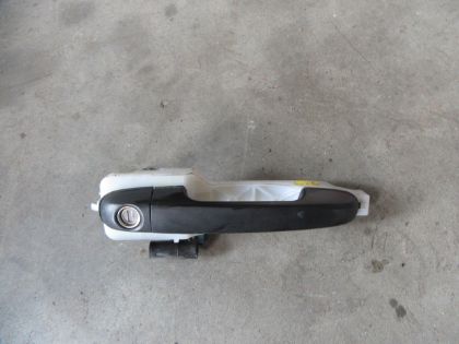 Picture of TÜRGRIFF AUSSEN LINKS VORNE FAHRER, HYUNDAI i20