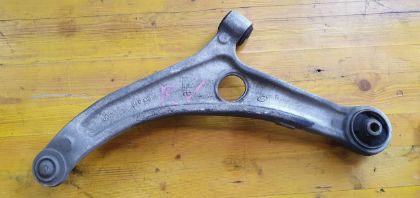 Picture of QUERLENKER RECHTS VORNE, HYUNDAI i40