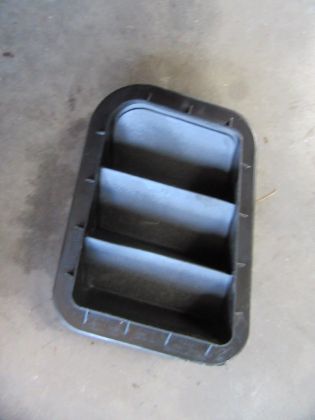 Picture of ZWANGSENTLÜFTUNG GITTER LUFT LINKS HINTEN, HYUNDAI IX20