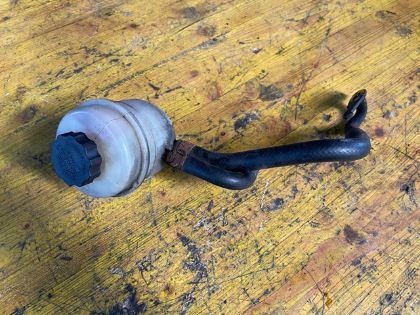 Picture of BEHÄLTER SERVO, KIA CARENS II 2,0 CRDi