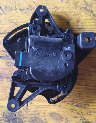 Bild von STELLMOTOR H40073-0890 1K23 10 120, HYUNDAI i40