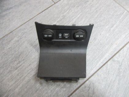 Picture of KONSOLE AUX/USB 12V-ANSCHLUSS, HYUNDAI i20 1,25 LIMITED PLUS