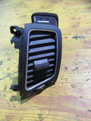 Picture of LUFTDÜSE RECHTS MITTE, KIA SORENTO (XM) 2,2 CRDi 4WD