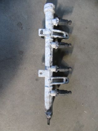 Bild von EINSPRITZDÜSEN EINSPRITZLEISTE, GETZ 1.3 GLS