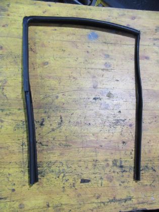 Bild von DICHTGUMMI SEITENSCHEIBE RECHTS HINTEN, HYUNDAI i20 (PB)