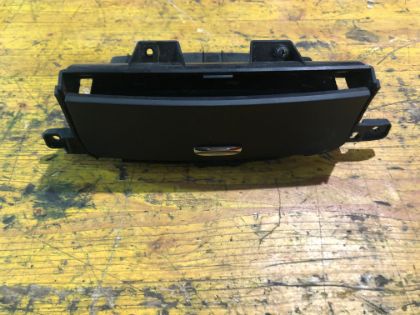 Picture of ABLAGEFACH MITTELKONSOLE, KIA CARNIVAL (VQ)