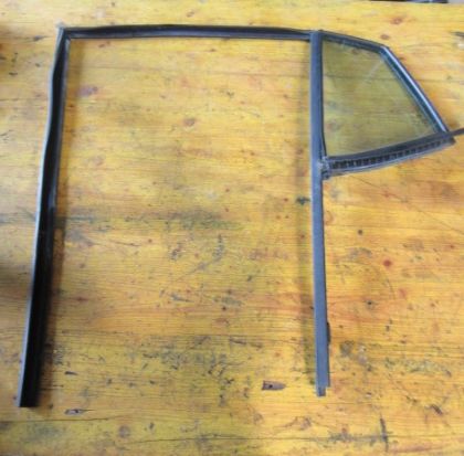 Picture of FIXELEMENT SEITENSCHEIBE LINKS HINTEN, HYUNDAI i10 (PA) 1,1 MPI COOL