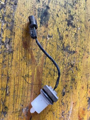 Bild von SENSOR SCHEIBENWASCHBEHÄLTER FLÜSSIGKEITSSTAND, HYUNDAI SONATA (NF)