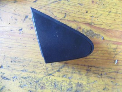 Bild von DREIECK VERKLEIDUNG VORNE RECHTS AUSSEN, KIA RIO (YB)