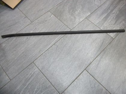 Picture of DICHTGUMMI SEITENSCHEIBE AUSSEN RECHTS, KIA CEED SW