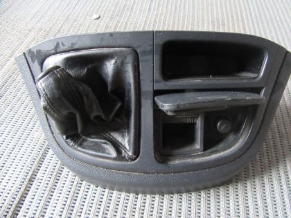 Picture of KONSOLEN VERKLEIDUNG inkl BALG, ASCHENBECHER, ZIGARETTENANZÜNDER & ABLAGE,  HYUNDAI H-1