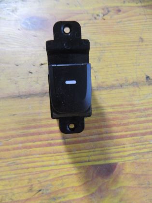 Picture of SCHALTER FENSTERHEBER, HYUNDAI i10 1,1 (IA)