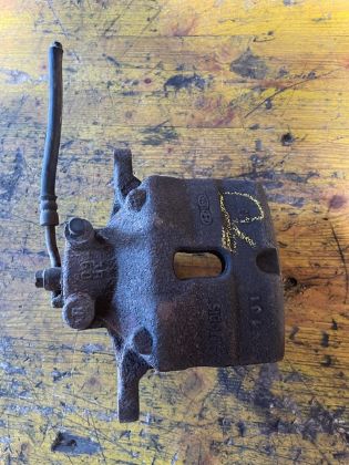 Picture of BREMSZANGE RECHTS VORNE, HYUNDAI i40