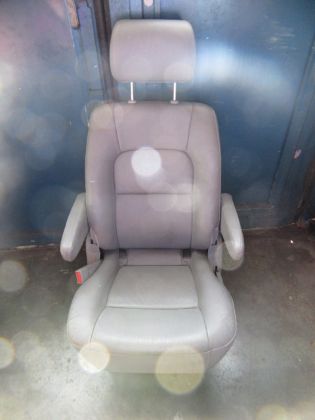 Bild von SITZ LINKS 2.REIHE, KIA CARNIVAL 2,9 CRDi