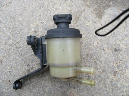 Bild von BEHÄLTER SERVOLENKUNG ,HYUNDAI TRAJET (FO)