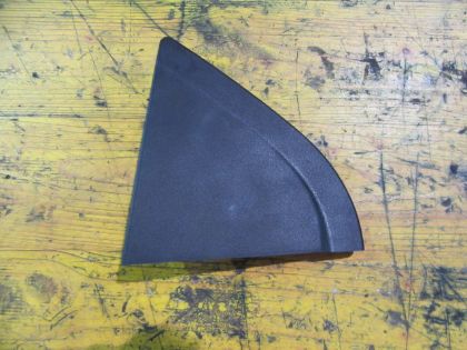 Bild von DREIECK VERKLEIDUNG AUSSEN TÜR LINKS HINTEN, KIA RIO (UB)