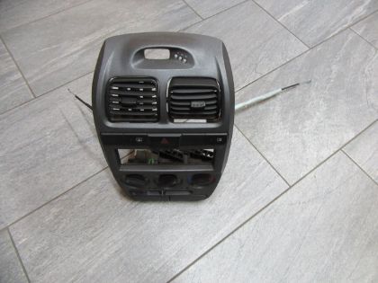 Bild von VERKLEIDUNG LUFTDÜSEN SCHALTER STEUERUNG HEIZUNG / KLIMA,  HYUNDAI ACCENT 1,3