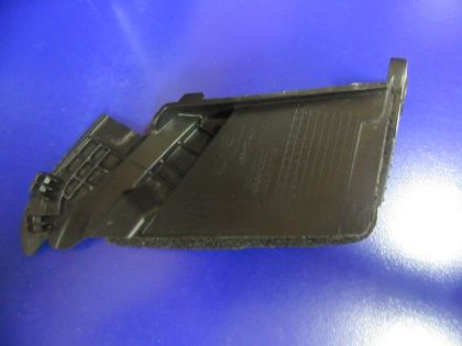 Picture of ABDECKUNG RECHTS VORNE WINDSCHUTZSCHEIBE, HYUNDAI i20 1,25 LIMITED PLUS