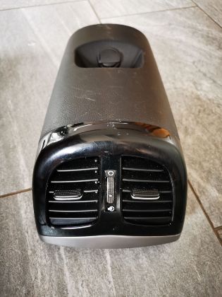 Bild von HYUNDAI i40 ABDECKUNG, KONSOLENENDE, LÜFTUNG, 12V