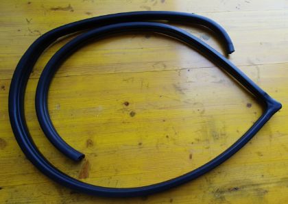 Picture of DICHTGUMMI  TÜR RECHTS VORNE, HYUNDAI i30 CW (FD)