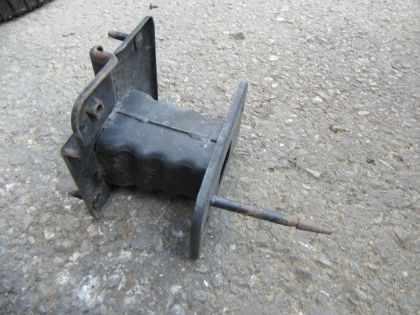 Bild von HALTERUNG STOSSSTANGENTRÄGER HINTEN RECHTS, HYUNDAI i40