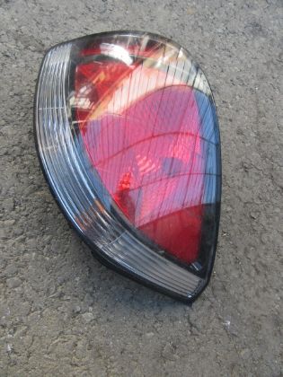 Bild von HECKLEUCHTE RECHTS, KIA RIO (JB)