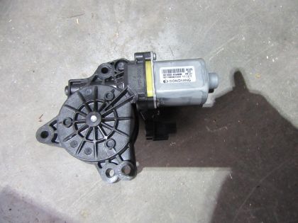 Picture of MOTOR FENSTERHEBER LINKS VORNE, HYUNDAI i30 GD 1.6 CRDi
