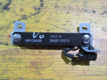 Bild von ANTENNE SMARTKEY KEYLESS GO EMPFÄNGER VORNE, KIA SORENTO (XM) 2,2 CRDi 4WD