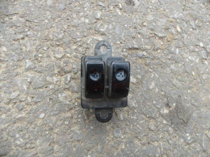 Picture of SCHALTER FENSTERHEBER HAUPT LINKS VORNE,  ATOS PRIME 99