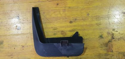 Picture of SCHMUTZFÄNGER HINTEN LINKS, KIA SORENTO 4X4