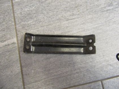 Bild von HALTERUNG SCHLOSSTRÄGER UNTEN, HYUNDAI i10