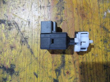 Picture of BREMSLICHTSCHALTER, KIA PICANTO (TA)