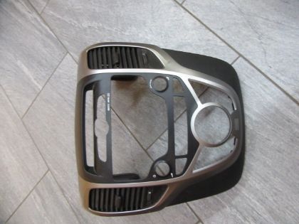 Picture of VERKLEIDUNG MITTE inkl. LUFTDÜSE, HYUNDAI IX20