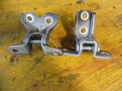 Picture of SET TÜRSCHARNIERE RECHTS VORNE, KIA RIO (YB)